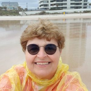 Meet your Posher, Janet